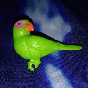 Fashion Doll Animal Rescue Tropic Replacement Parrot Toy 1 7/8" Long